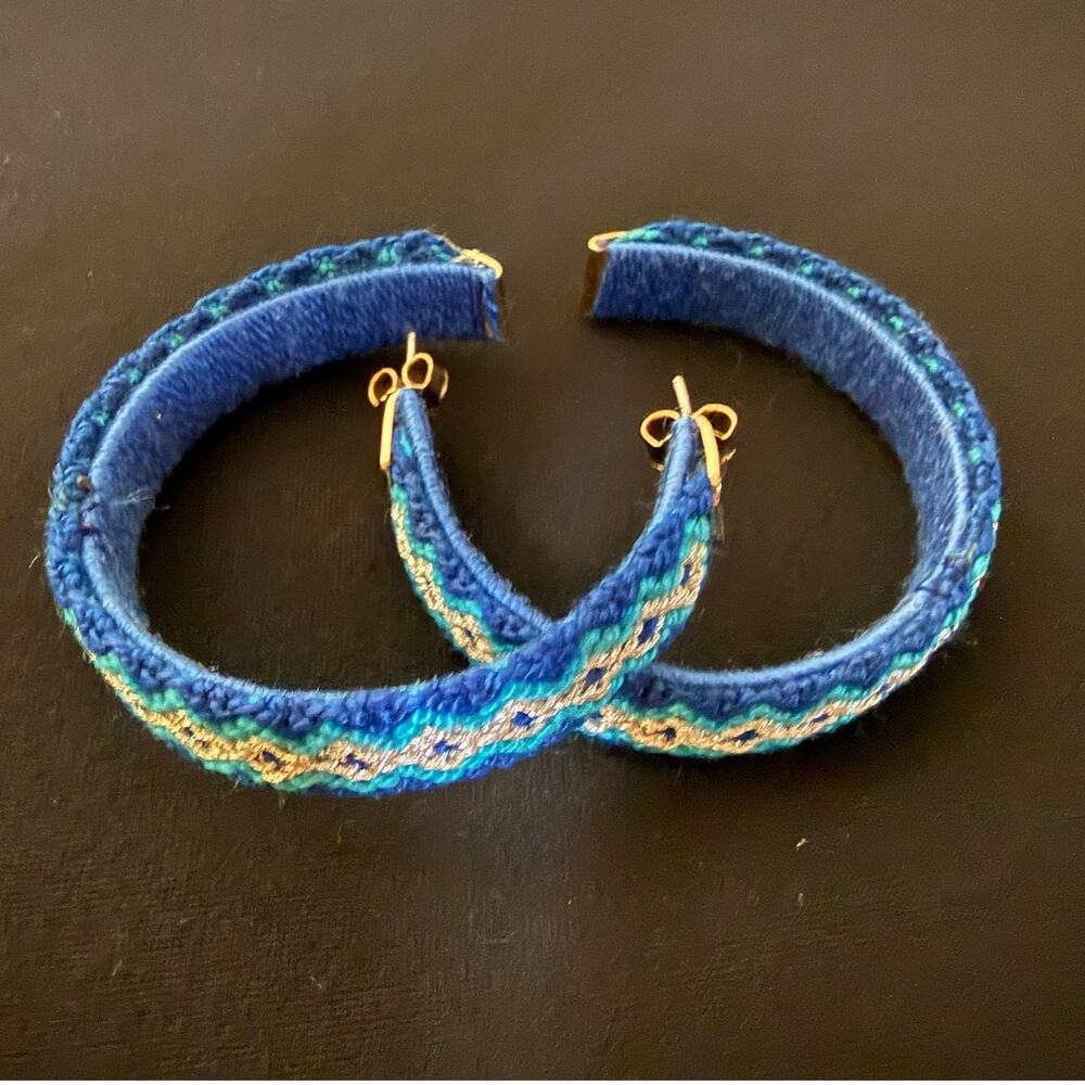 Mercedes Salazar Candongas Tejidas Blue Yarn Woven Hoop Earrings 2.25" - Picture 8 of 8